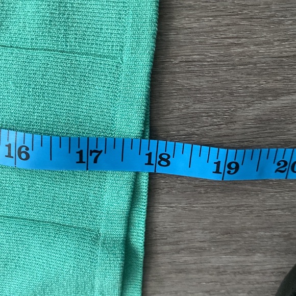 Hampshire Studio Petite Cardigan with Pearl Details - Picture 6 of 6